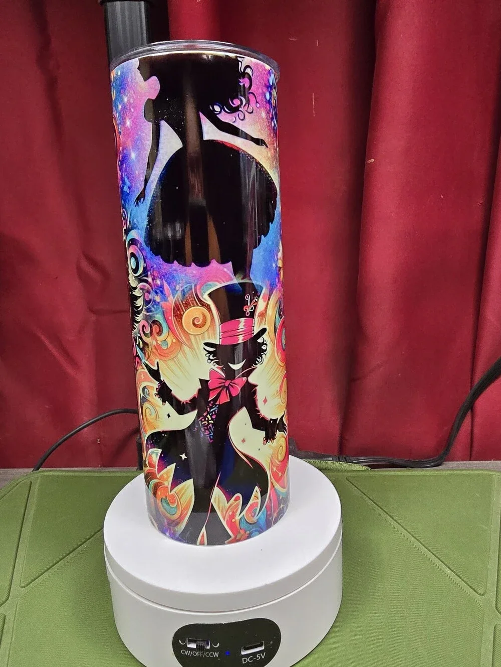 Alice In Wonderland Hogg Brand Tumbler 25oz